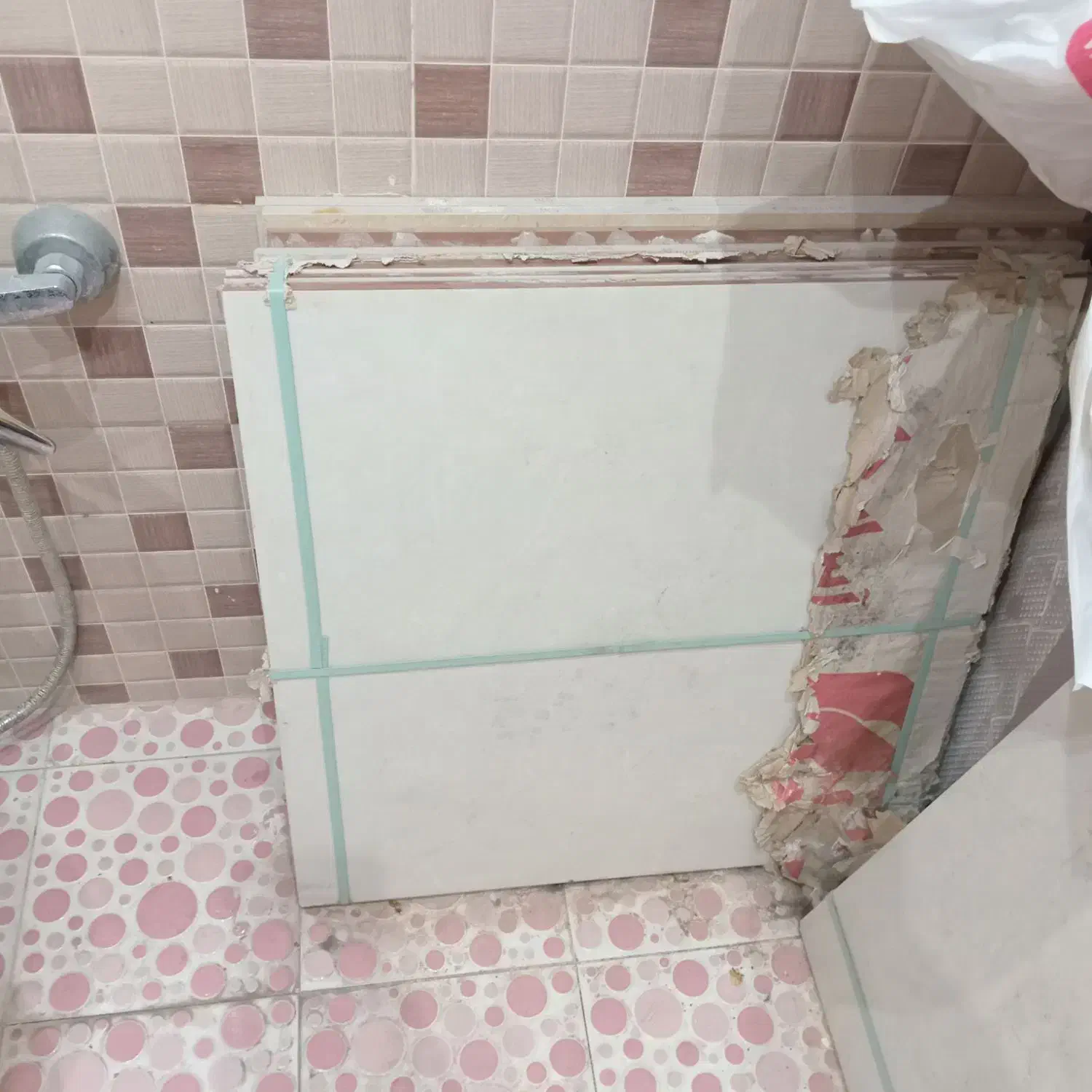 سرامیک ۶۰×۶۰|مصالح و تجهیزات ساختمان|شیراز, لاله|دیوار