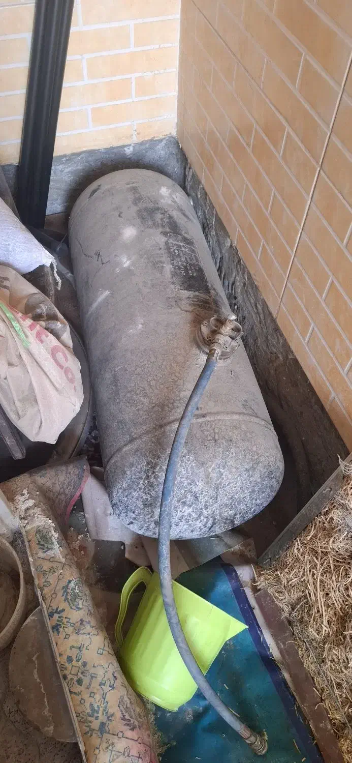 کپسول گاز ماشین. ال پی جی تاریخ. گزشته|قطعات یدکی و لوازم جانبی|شیراز, پودنک|دیوار