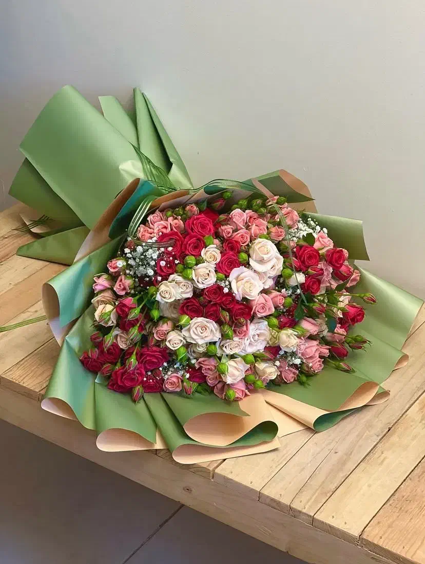 گل فروشی با کیفیت بالا و پایین ترین قیمت|گل و گیاه طبیعی|سیرجان, |دیوار