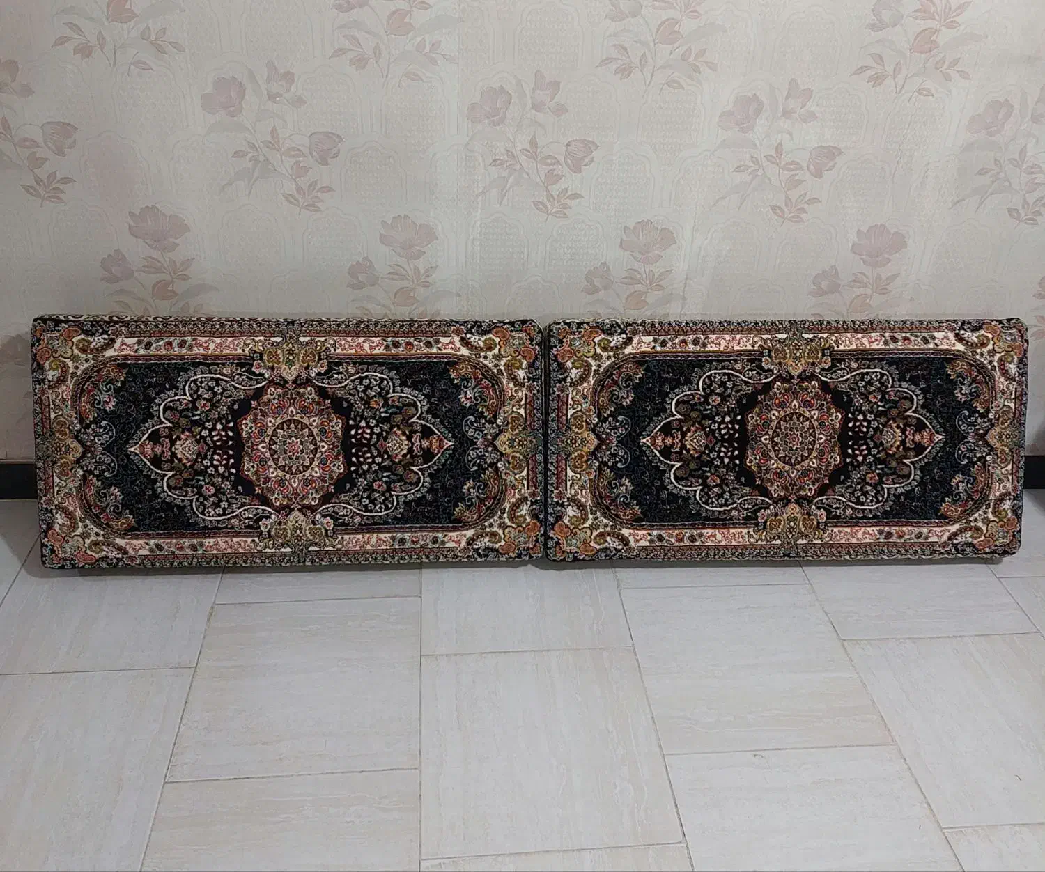 پشتی|پشتی|همدان, |دیوار