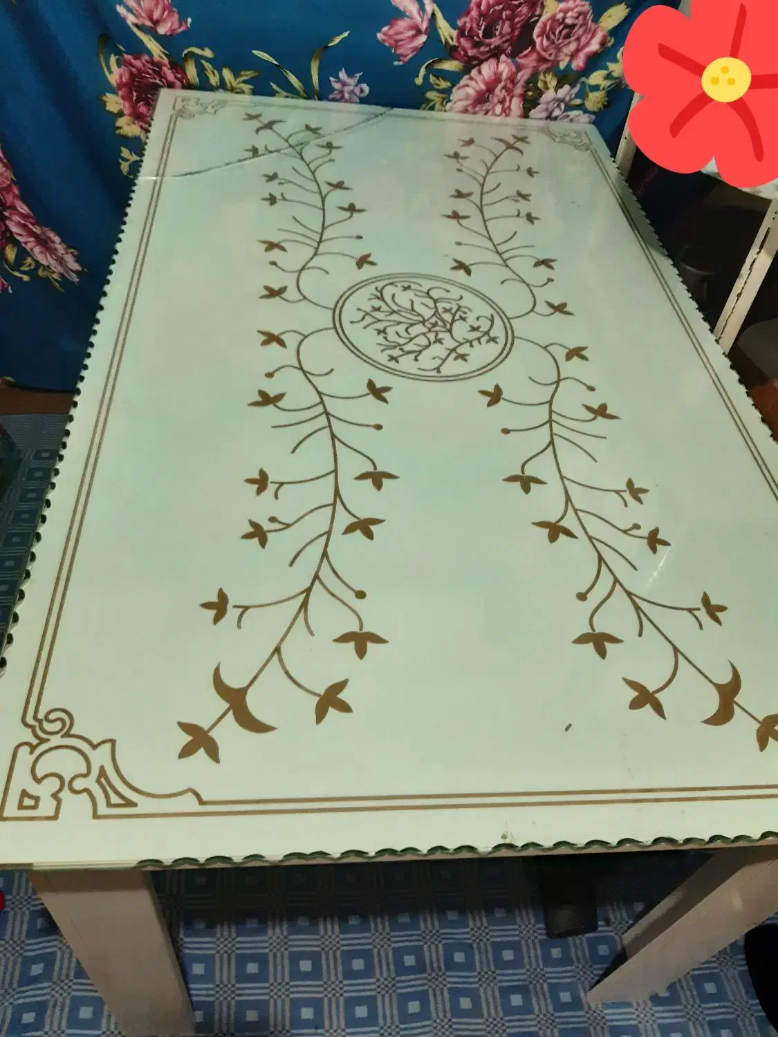 میز غذا خوری فقط میز ش موجود هست|میز و صندلی غذاخوری|مشگین شهر, |دیوار