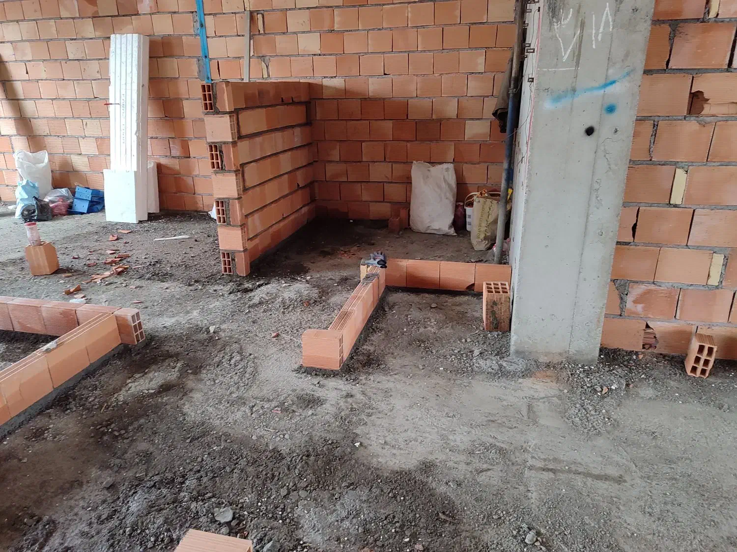 نیازمندبناوکارگر(بابلی یااملی.قائمشهری.بابلسری)|استخدام معماری، عمران و ساختمانی|بابل, |دیوار