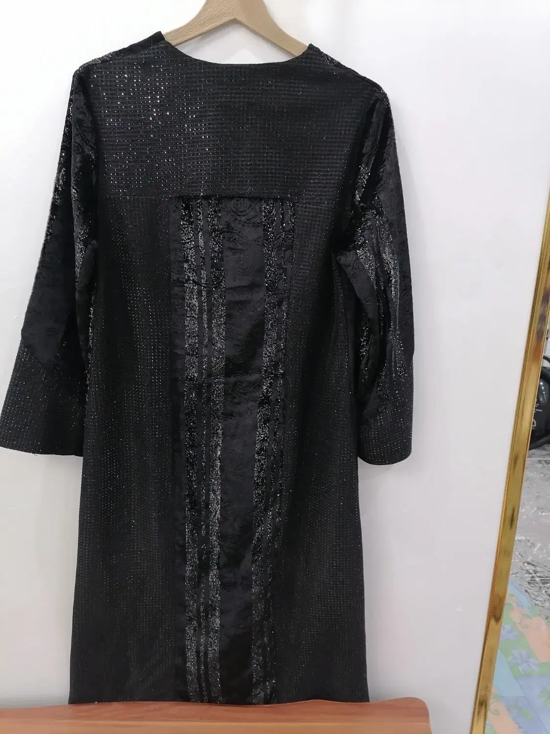 تعدادی مانتو مجلسی|لباس|پاکدشت, پاکدشت (مامازند)|دیوار