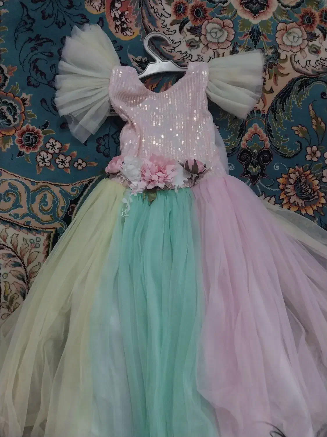 لباس عروس و بلوز درس دخترانه|لباس|مشهد, شهرک شهید باهنر|دیوار