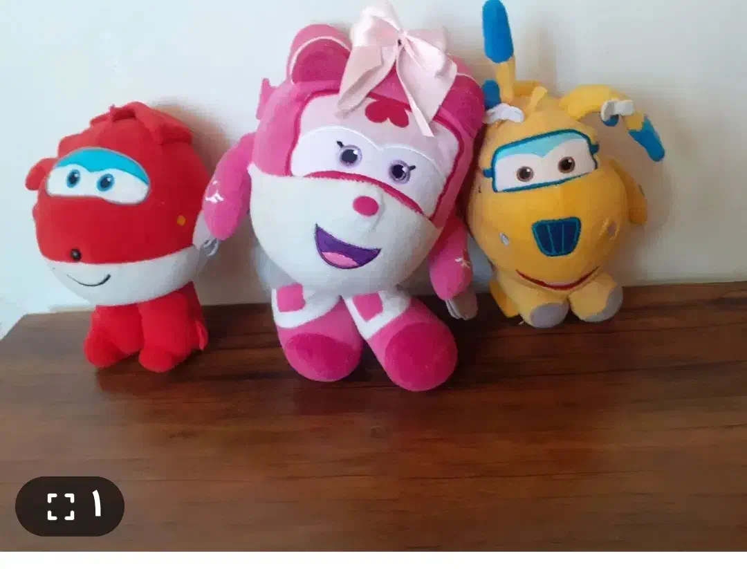 گروه سه نفره جت پستچی|اسباببازی بچه|شیراز, تپه تلویزیون|دیوار