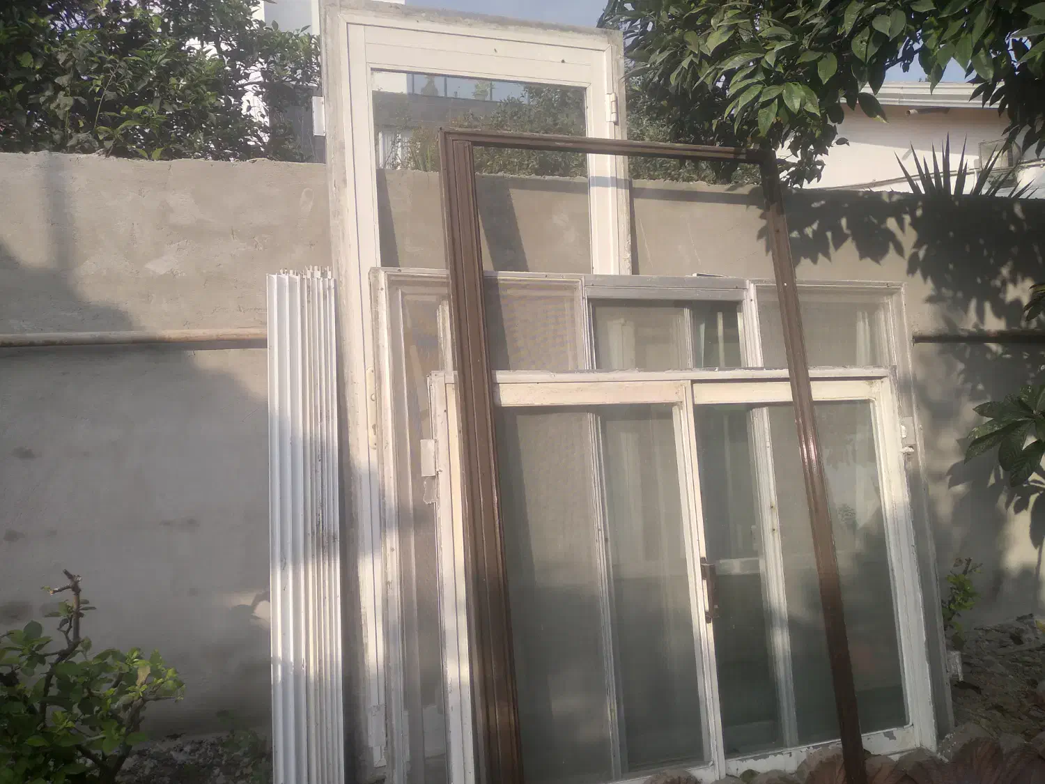 فروش درب و پنجره آلمینیومی|مصالح و تجهیزات ساختمان|نور, |دیوار