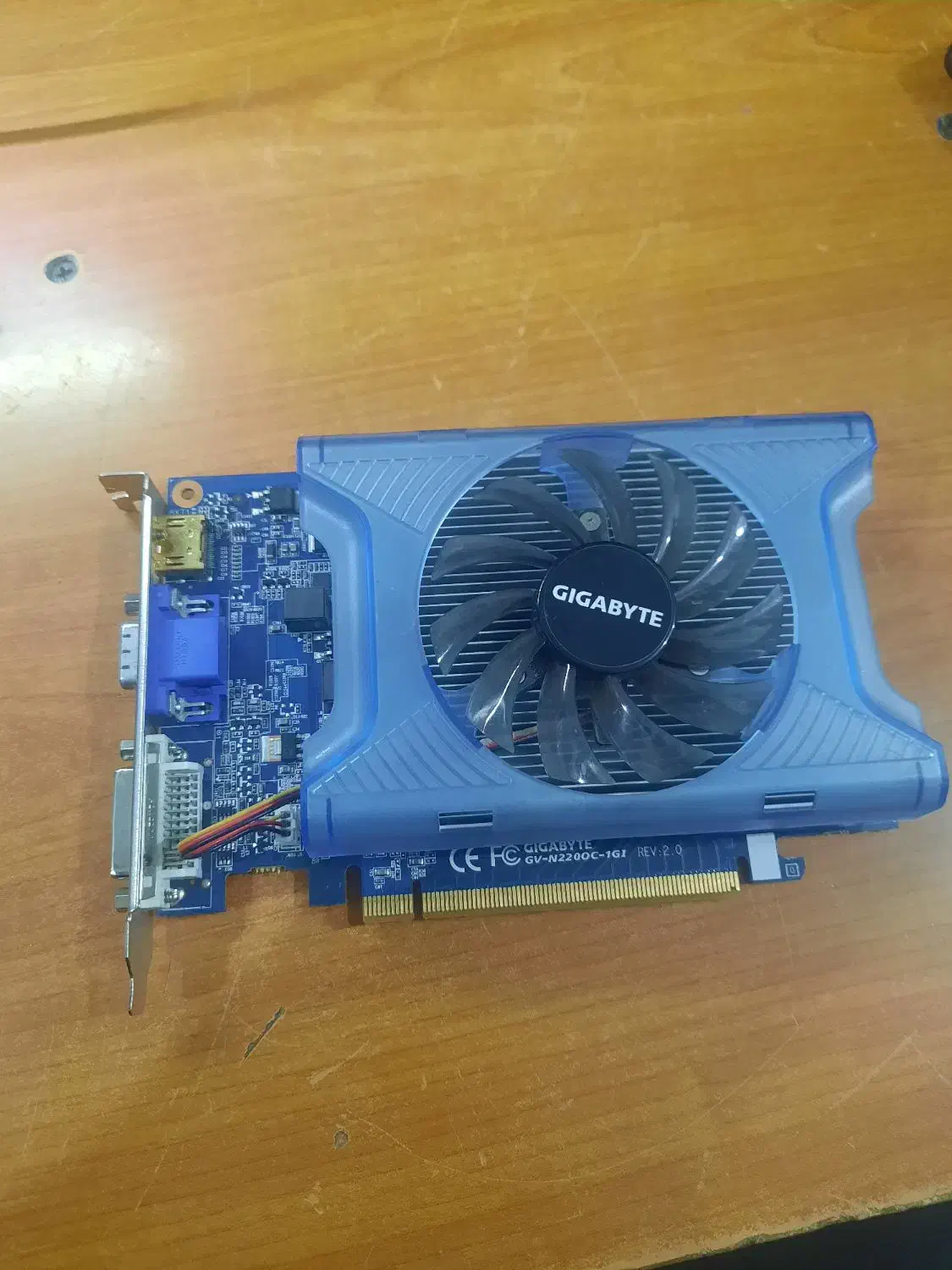 کارت گرافیک یک گیگ برند گیگابایت|قطعات و لوازم جانبی رایانه|یزد, |دیوار