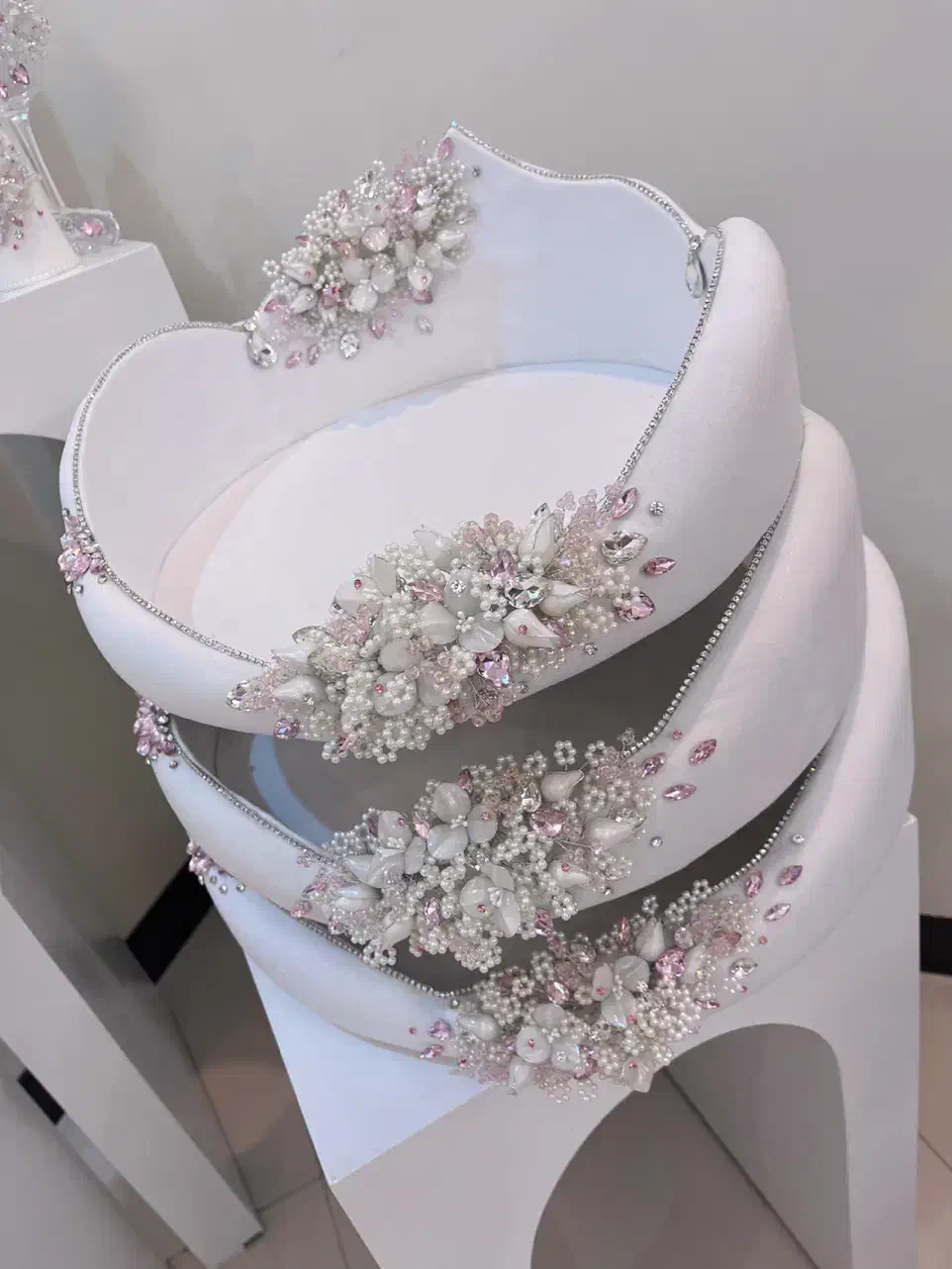 انواع طبق مخمل عروس همراه با چیدمان|صنایع دستی و سایر لوازم تزئینی|تهران, لاله زار|دیوار