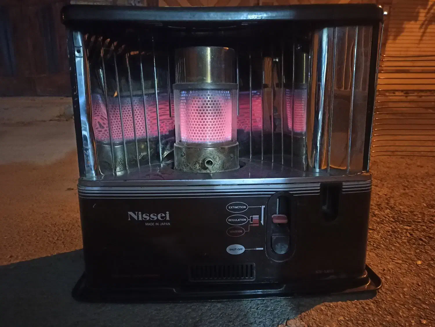 بخاری نفتی اصل ژاپن|بخاری، هیتر، شومینه|بروجن, |دیوار