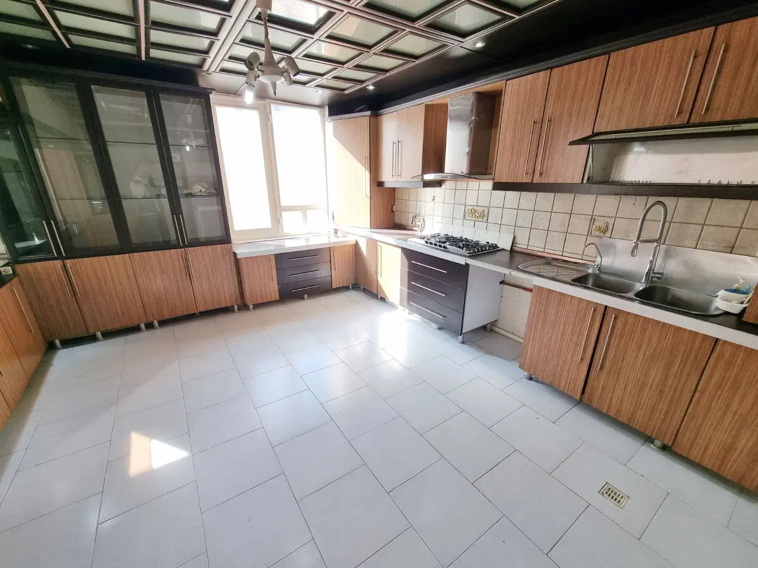 هفت تیر بهارشمالی بهارمستیان ۱۴۰ متر ۳ خواب