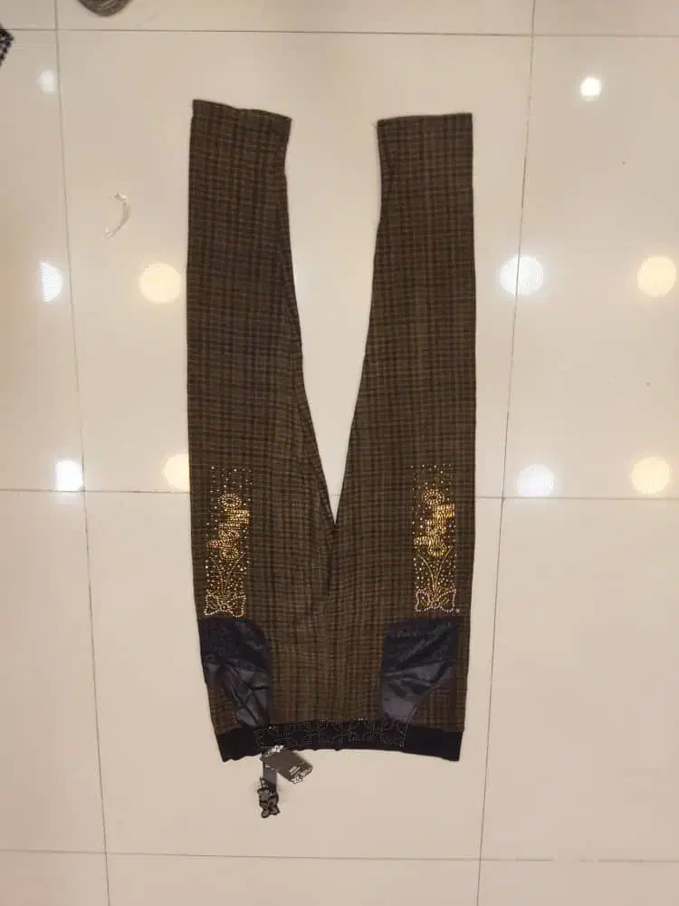 شلوار جینی بخاطر تغییر صنف|لباس|قشم, |دیوار