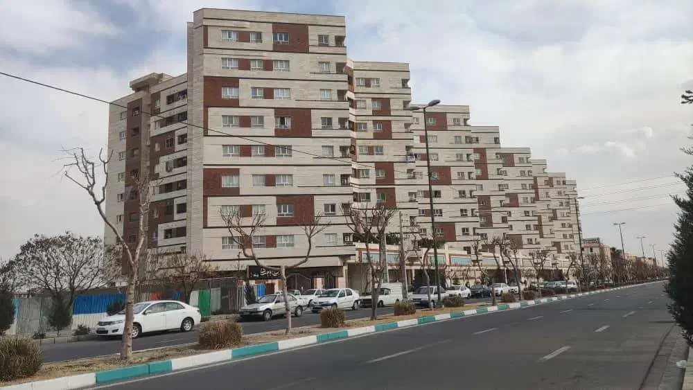 100 متر برج بام ری املاک اشکان KARAMI|فروش آپارتمان|ری, هاشم‌آباد|دیوار