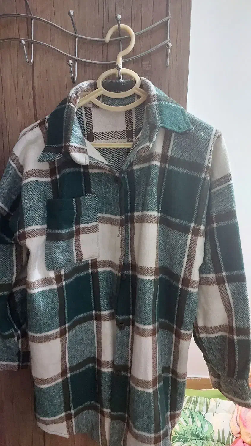 لباس پافر|لباس|رشت, حمیدیان|دیوار