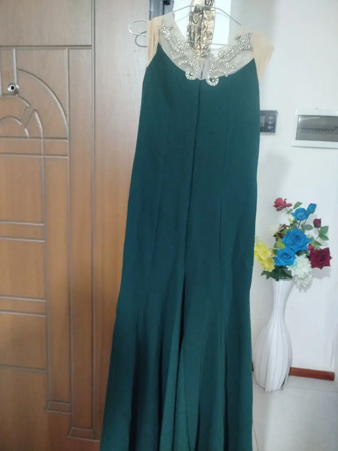 لباس مجلسی|لباس|قزوین, |دیوار