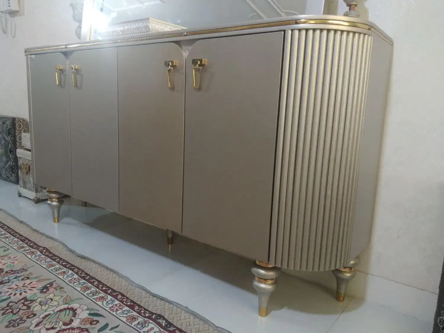 آینه کنسول و میز تلوزیون|بوفه، ویترین، کنسول|همدان, |دیوار