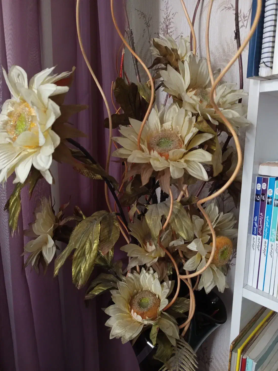 گلدان دکوری شیشه ای|گل مصنوعی|مشهد, پروین اعتصامی|دیوار