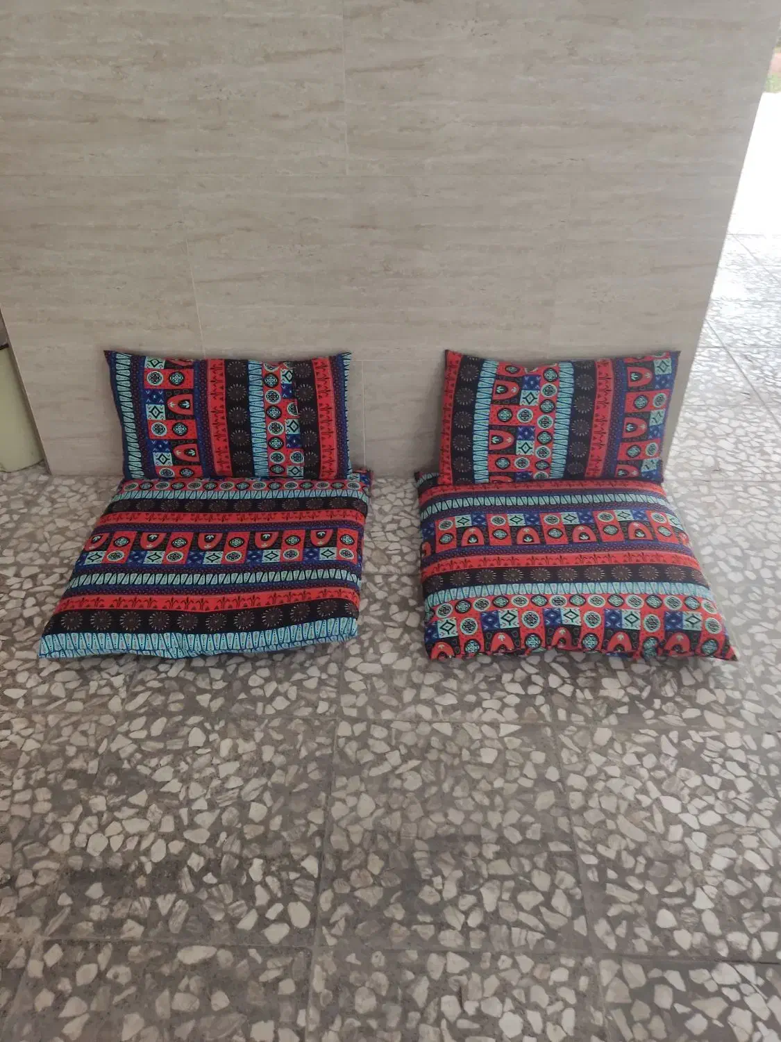 تشک سنتی|مبلمان خانگی و میز عسلی|قائم‌شهر, |دیوار