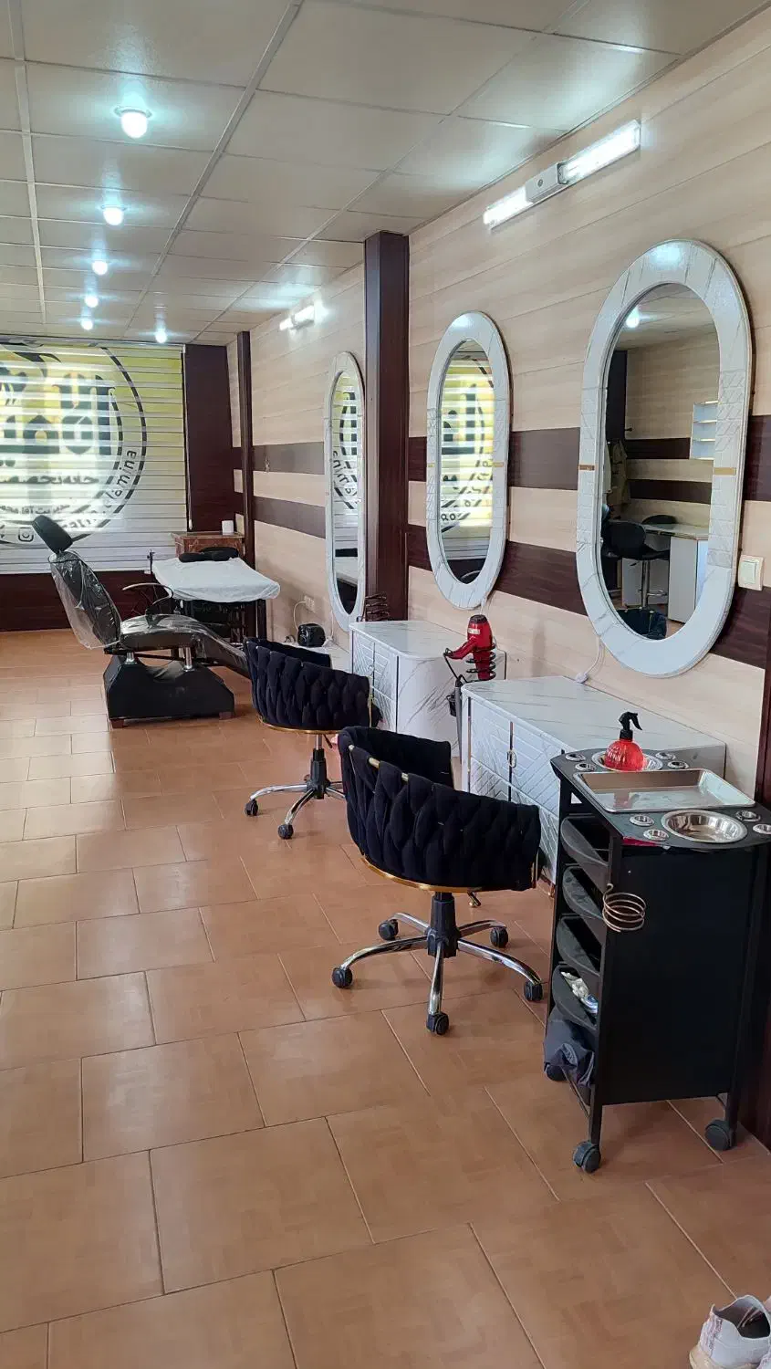 فروش لوازم آرایشگاهی|آرایشگاه و سالنهای زیبایی|زنجان, |دیوار