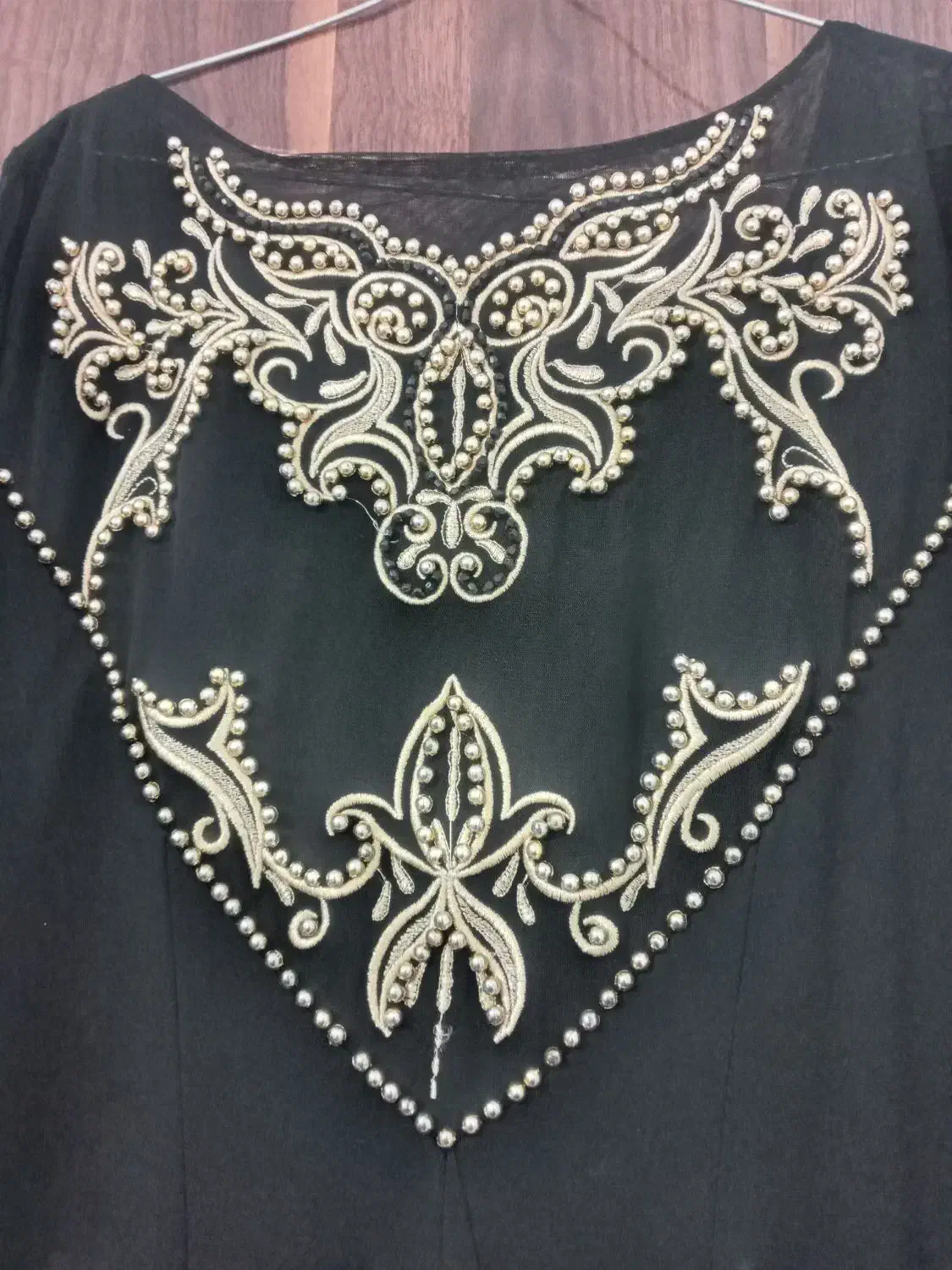 لباس مجلسی|لباس|گلبهار, شهر جدید گلبهار|دیوار