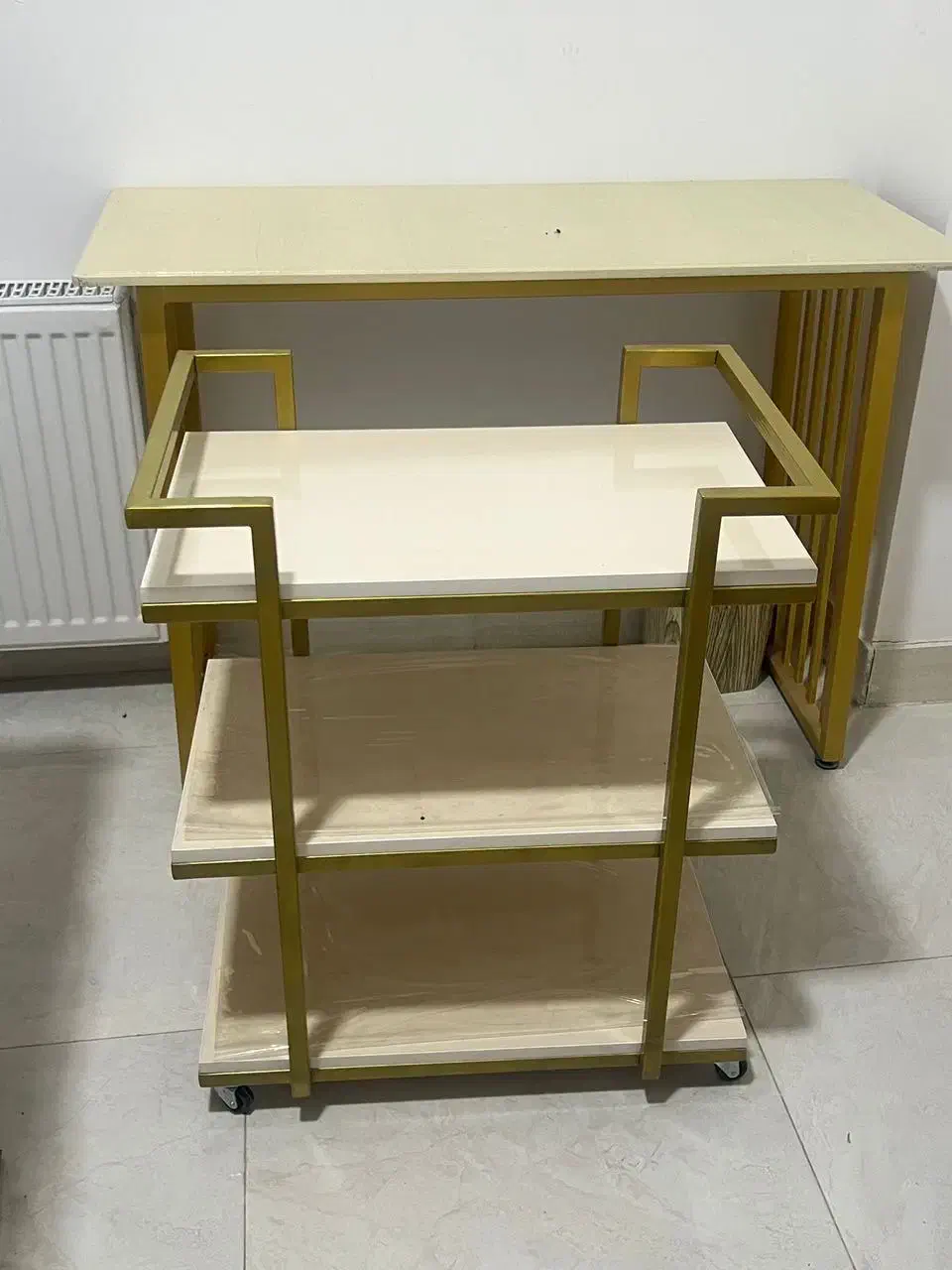 لوازم آرایشگاه|آرایشگاه و سالن‌های زیبایی|سیرجان, |دیوار