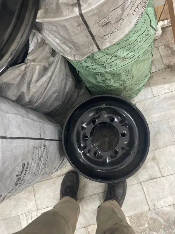 لاستیک عقب نیسان|قطعات یدکی و لوازم جانبی|پاکدشت, پاکدشت (مامازند)|دیوار