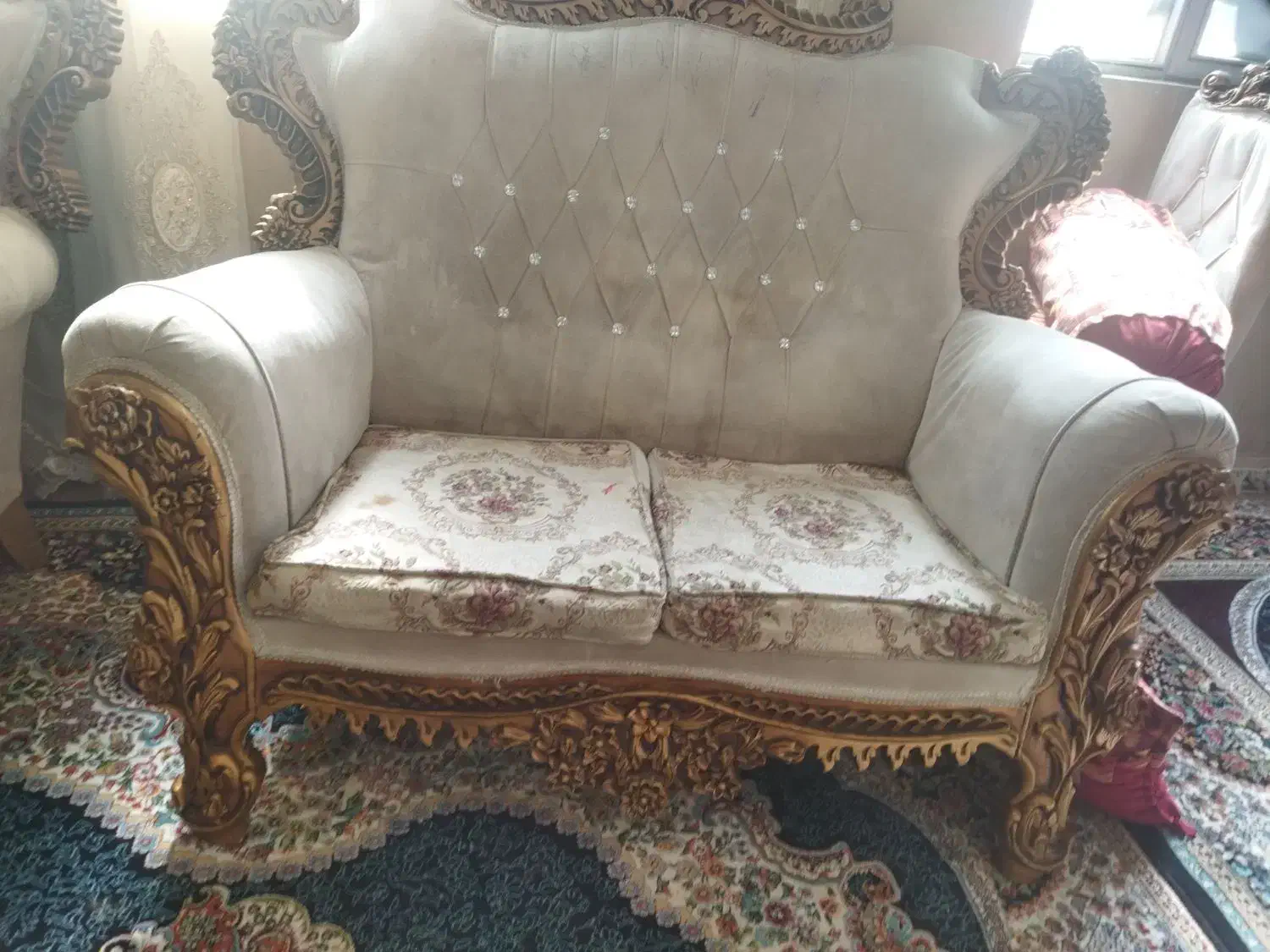 مبل سلطنتی هفت نفره وسه عسلی وناهار خوری|مبلمان خانگی و میز عسلی|قدس, شهرقدس|دیوار