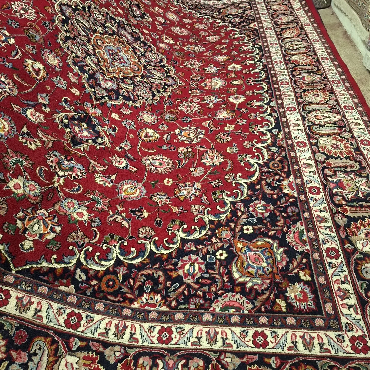 زوج3×4|فرش|مشهد, آیت الله خامنه‌ای|دیوار