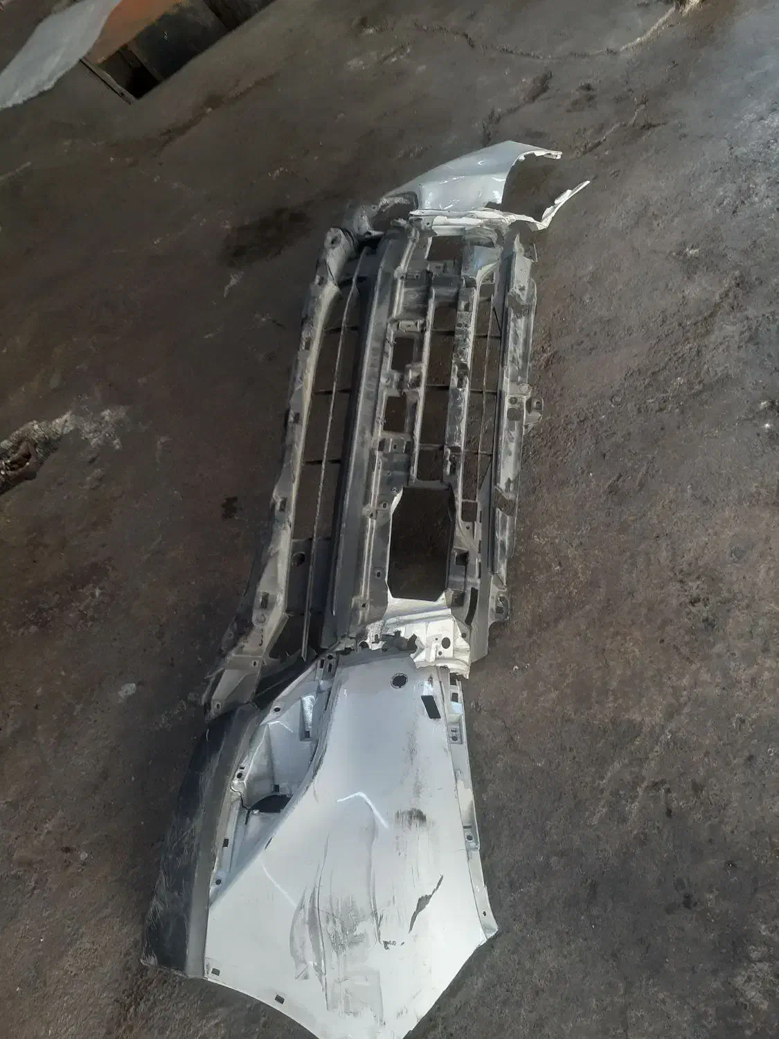 داغی سپر جلو متسوبیشی اوتلندر وعقب ASX|قطعات یدکی و لوازم جانبی|تهران, جوانمردان (اندیشه)|دیوار