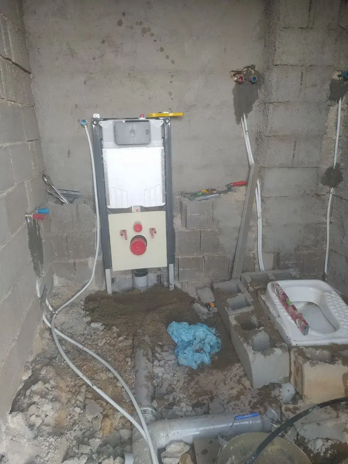 تاسیسات بنایی تعمیرات|خدمات پیشه و مهارت|صدرا-فارس, فاز ۱|دیوار