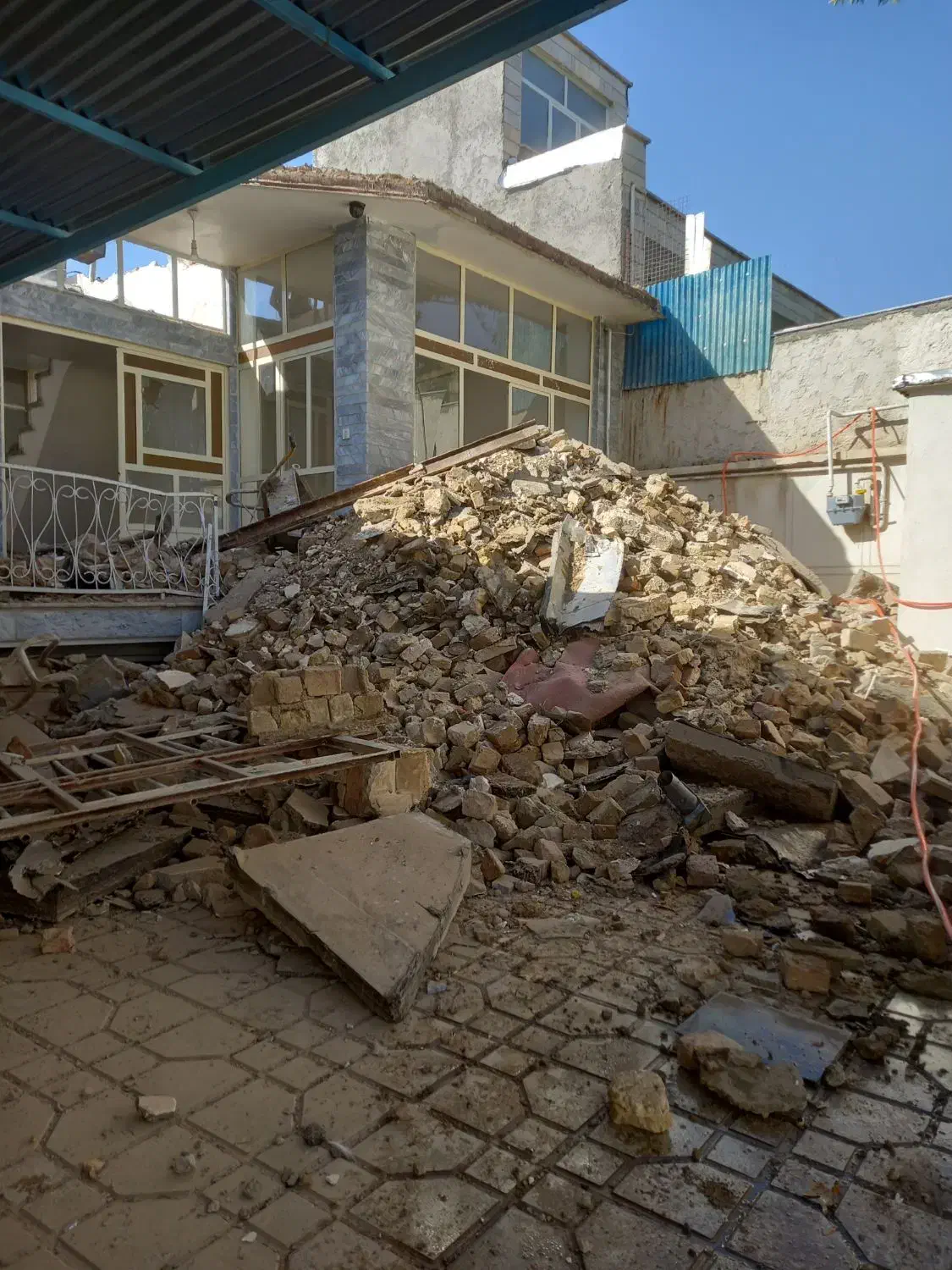 تخریب ساختمان وچاه|خدمات پیشه و مهارت|ملایر, |دیوار