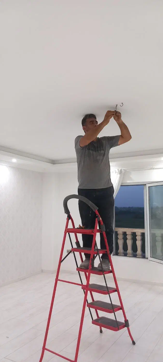 برقکار حرفه‌ای و هوشمندسازی|خدمات پیشه و مهارت|رشت, منظریه|دیوار