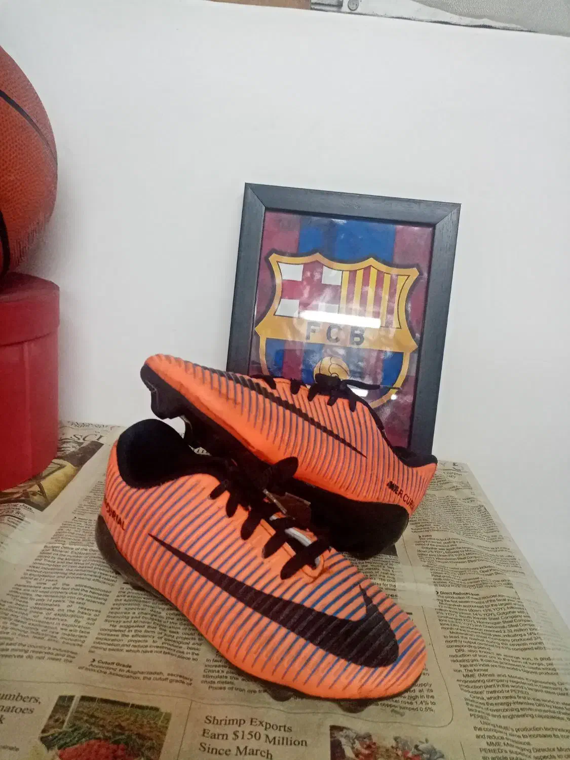 کتونی فوتبالی به همراه پیراهن تیم ملی|لباس|بندر انزلی, اطبا|دیوار