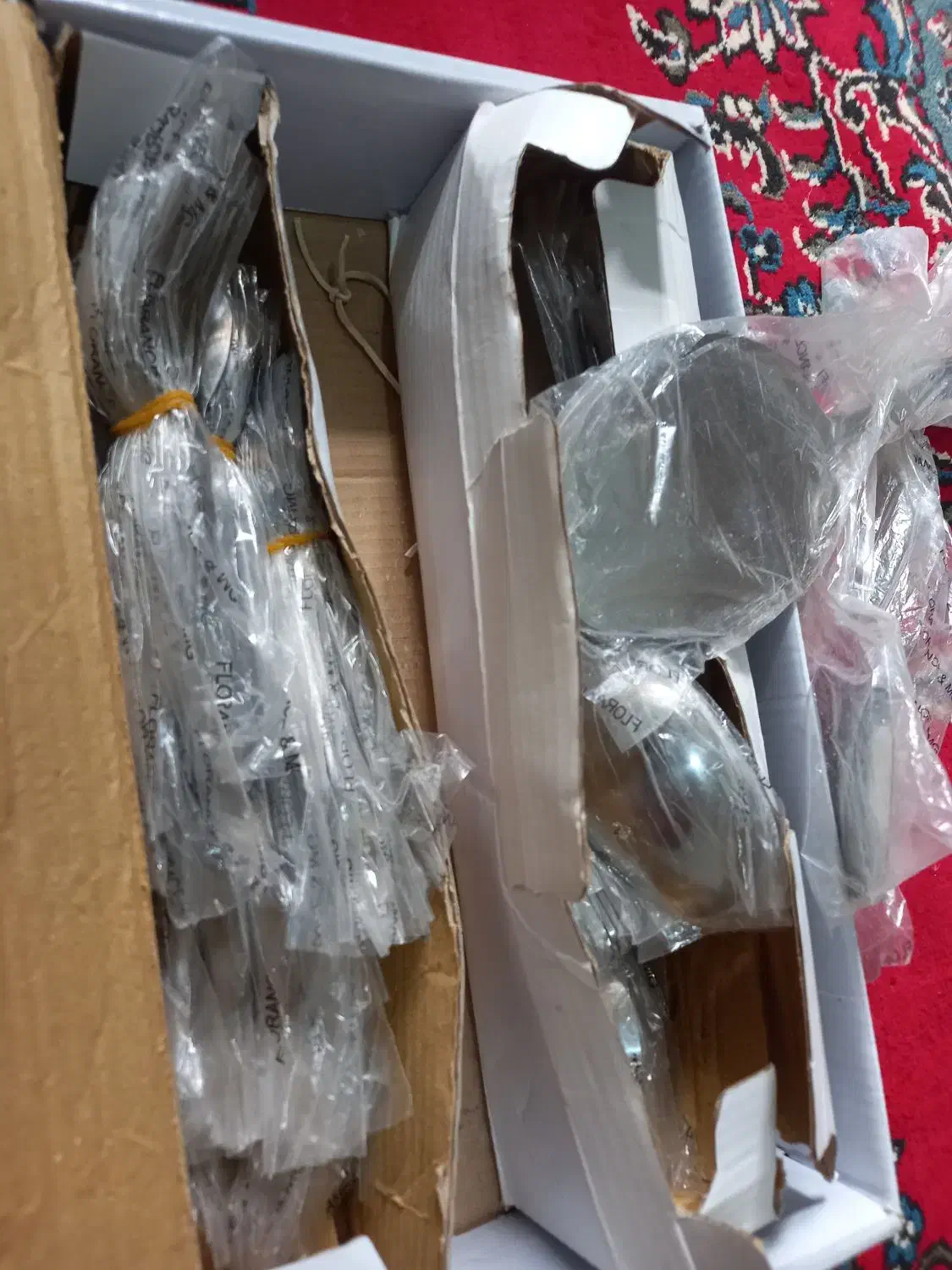 سرویس قاشق چنگال هخامنشی ۹۲پارچه|ظروف سرو و پذیرایی|زاهدان, |دیوار