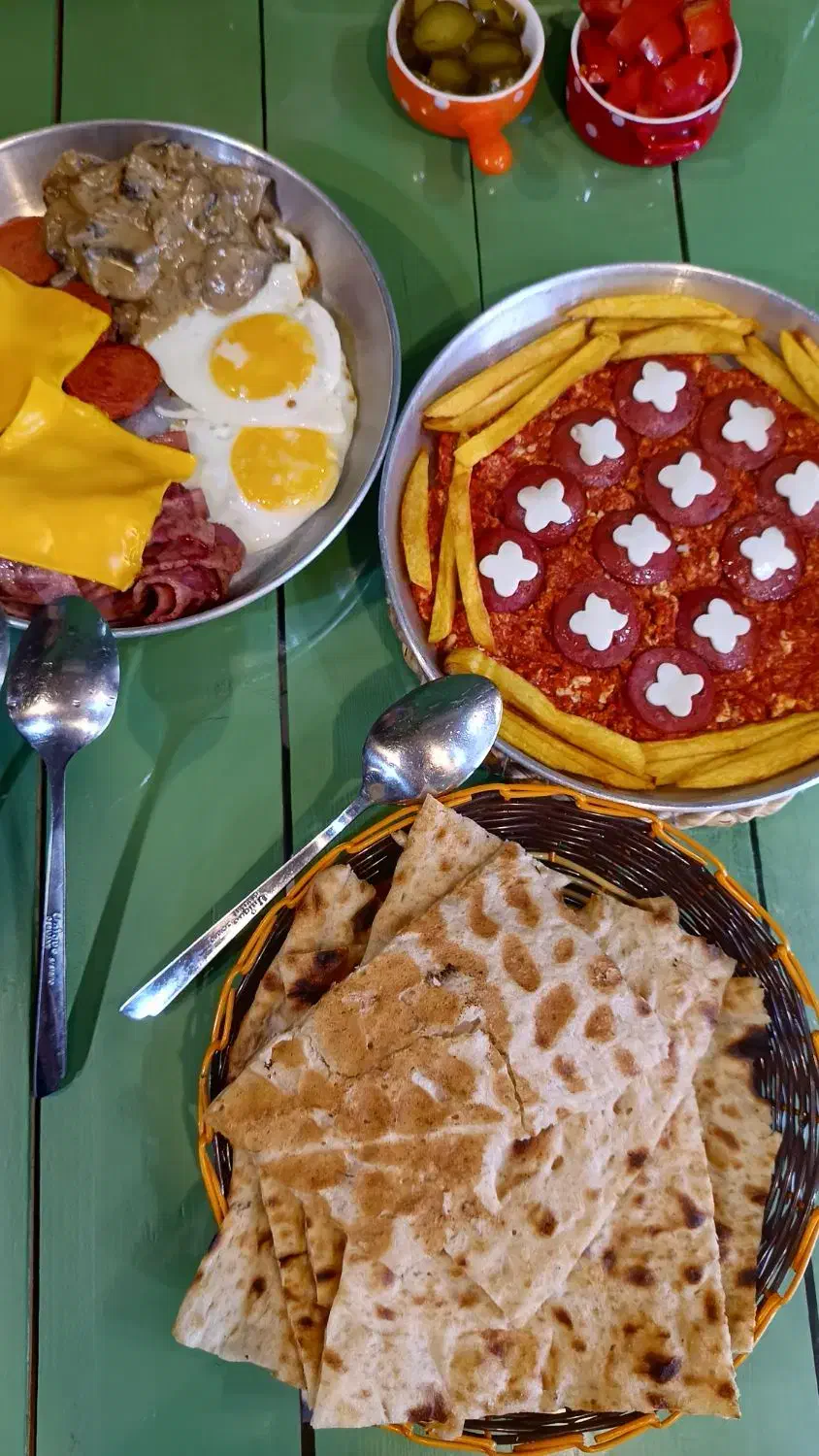 کافه بازار رشت|خدمات پذیرایی، مراسم|رشت, بازار|دیوار