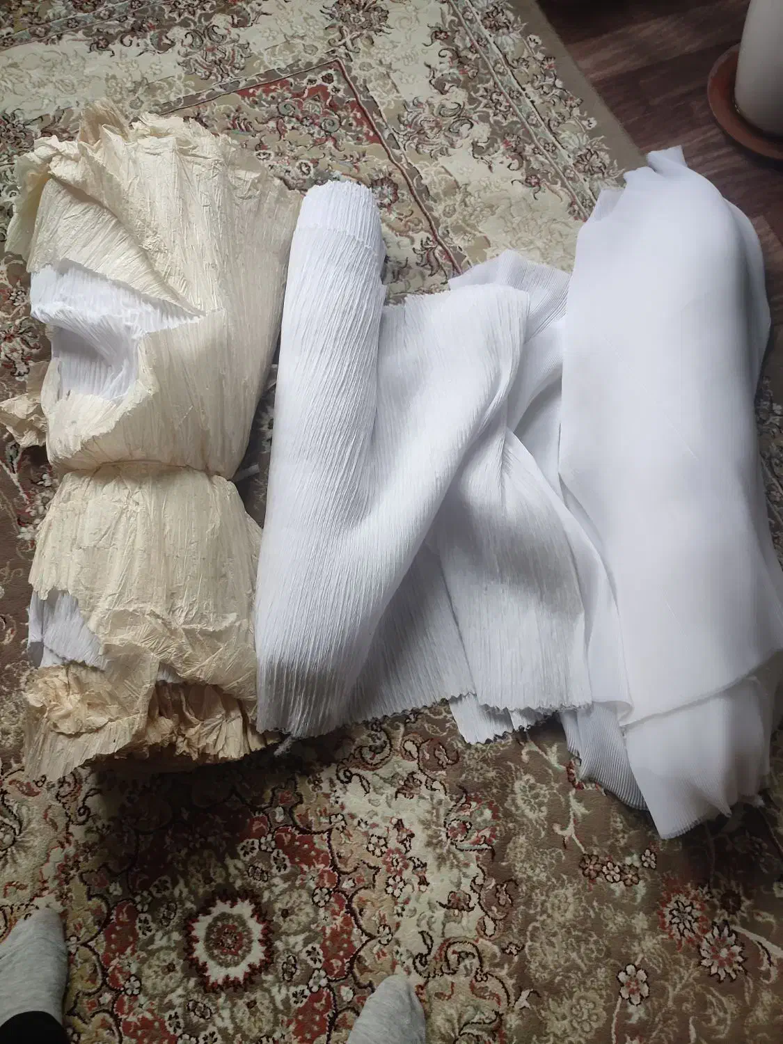 فروش فوری پارچه حریر پلیسه|لوازم خیاطی و بافتنی|بروجرد, |دیوار