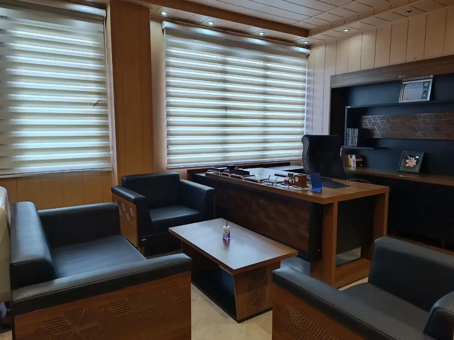 فروش دفتر تجاری در چهار راه سعدی|فروش دفتر کار، اتاق اداری، مطب|زنجان, |دیوار