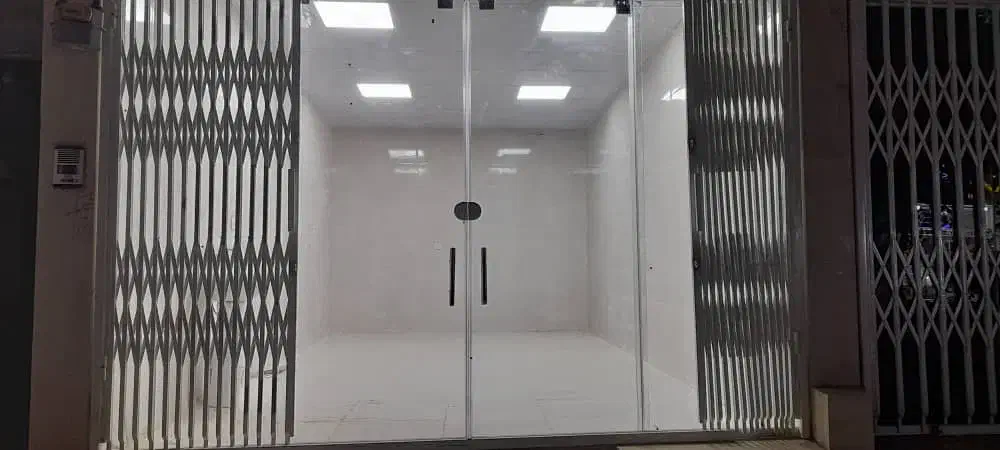 مغازه ۳۵ متری شادآباد خیابان عاشورا|اجارهٔ مغازه و غرفه|ایلام, |دیوار