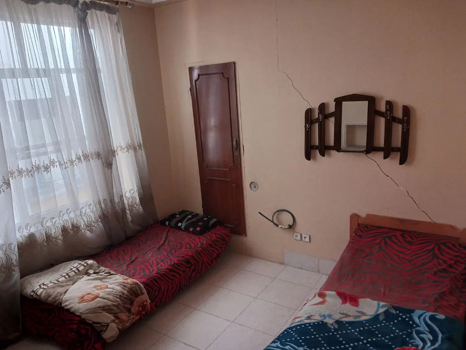 سوئیت ومنزل مبله اطلسی وجمهوری وارم|اجارهٔ کوتاه‌مدت آپارتمان و سوئیت|شیراز, دروازه قران|دیوار