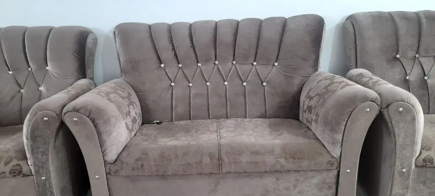 مبل هفت نفره|مبلمان خانگی و میز عسلی|خمام, |دیوار