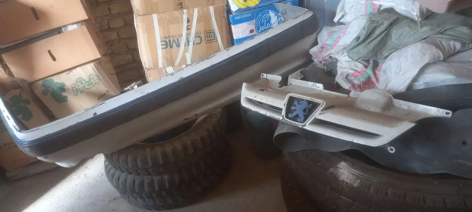 سلام سپرجلو وعقب پارس چراغ عقب  وجلوی پنجره سالم|قطعات یدکی و لوازم جانبی|طرقبه, |دیوار