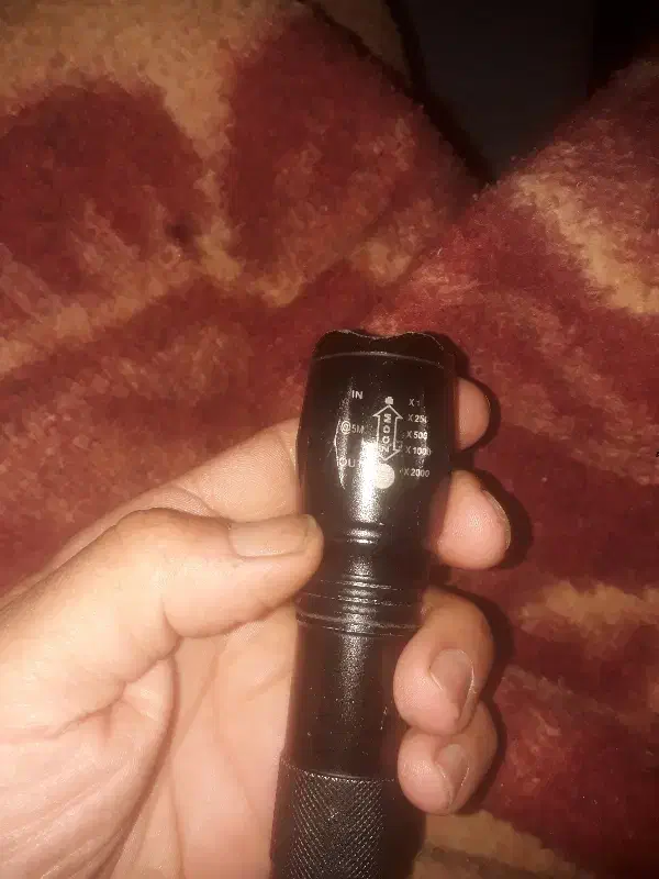 چراغ قوه پلیسی|کوهنوردی و کمپینگ|نگار, |دیوار