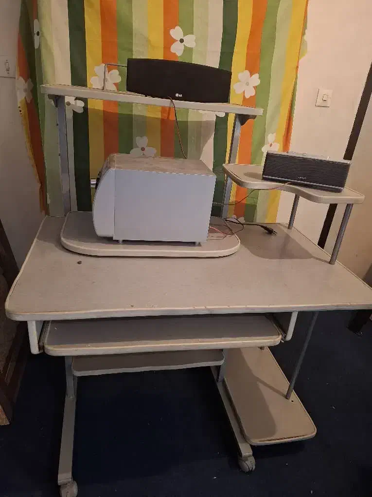 میز کامپیوتر|میز تحریر و کامپیوتر|شیراز, درکی|دیوار