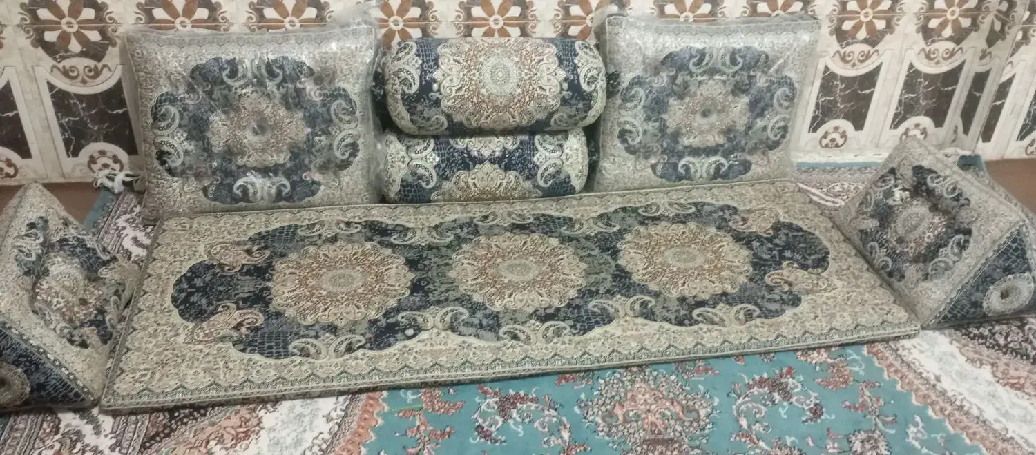 شاه نشین|پشتی|یزد, |دیوار