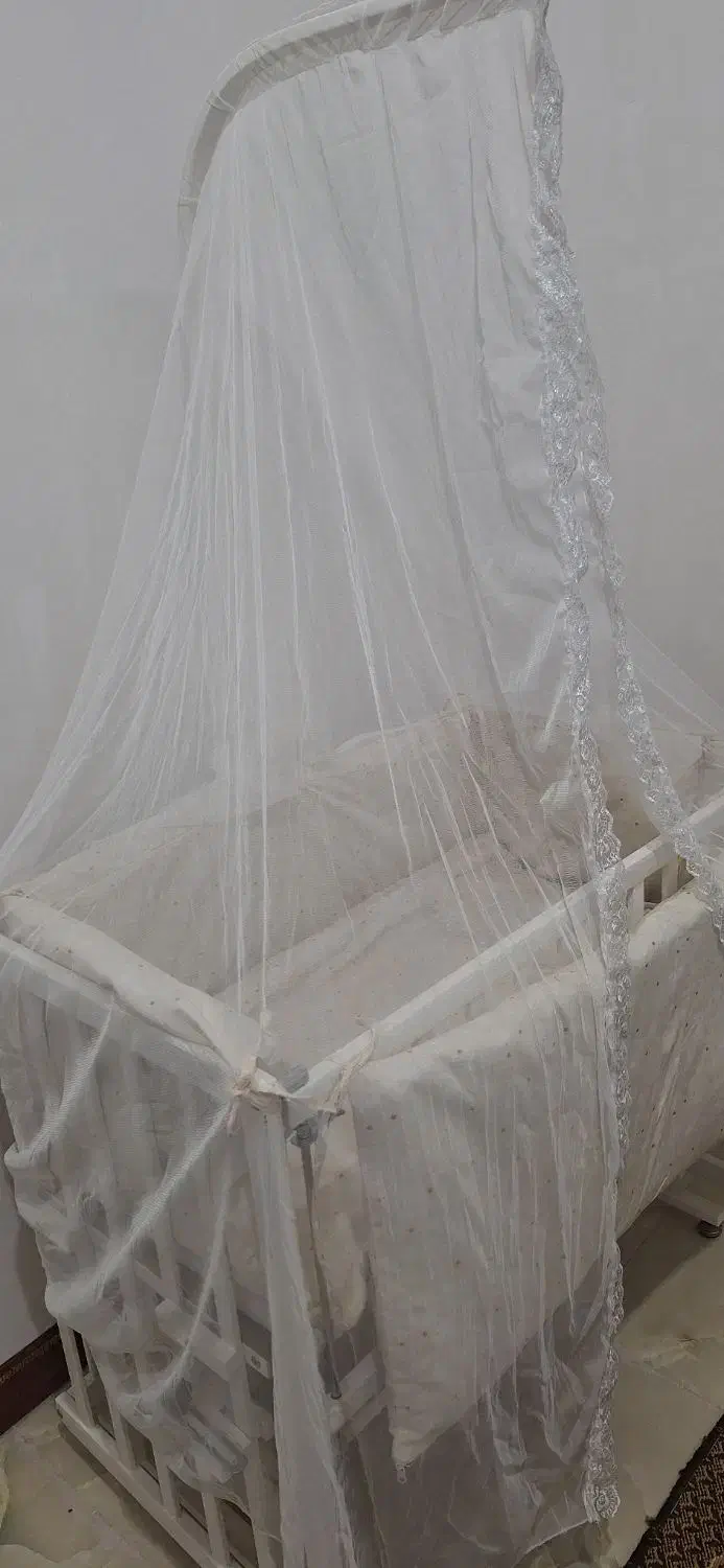 گهواره کنار مادر|تخت و صندلی بچه|زنجان, |دیوار