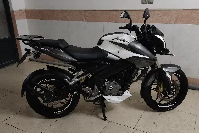 ns 200مدل 97|موتورسیکلت|قم, شهرک امام حسین|دیوار