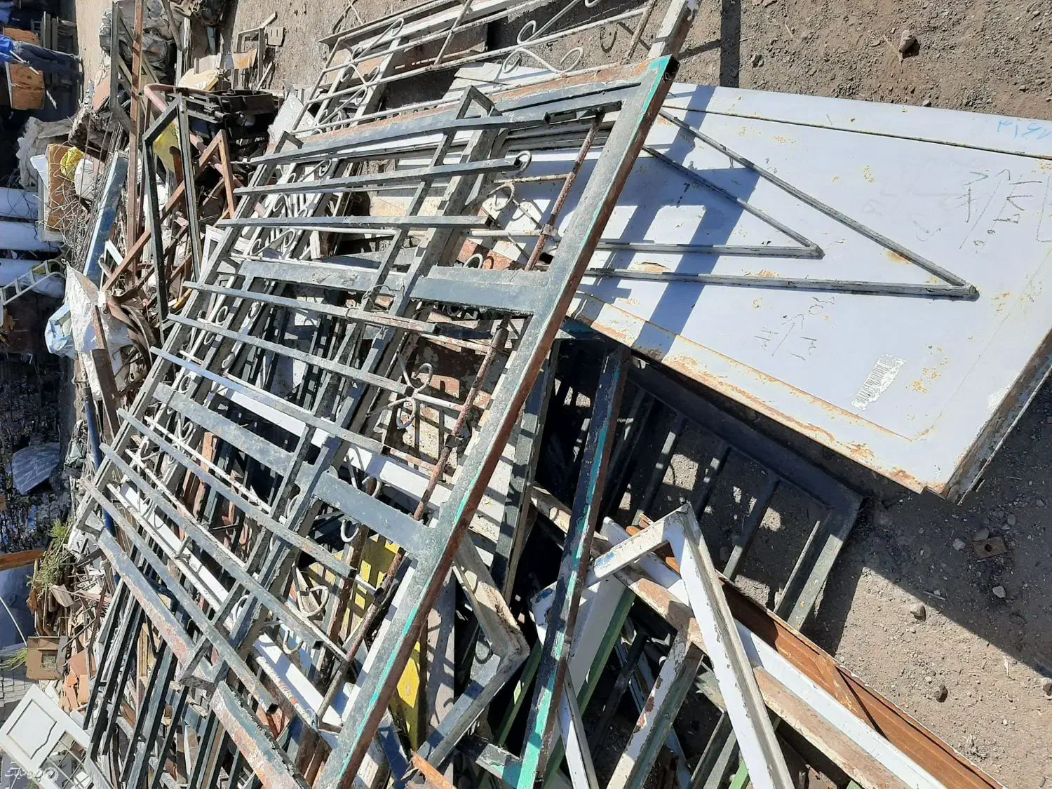 آهن آلات مصرفی|مصالح و تجهیزات ساختمان|پاکدشت, پاکدشت (مامازند)|دیوار