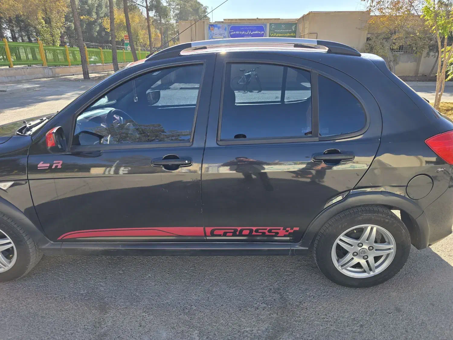 کوییک r  مشکی|خودرو سواری و وانت|شاهین‌شهر, شهرک مطهری|دیوار