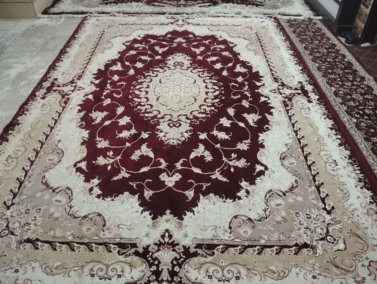 یه عدد فرش شش متری|فرش|دورود, |دیوار