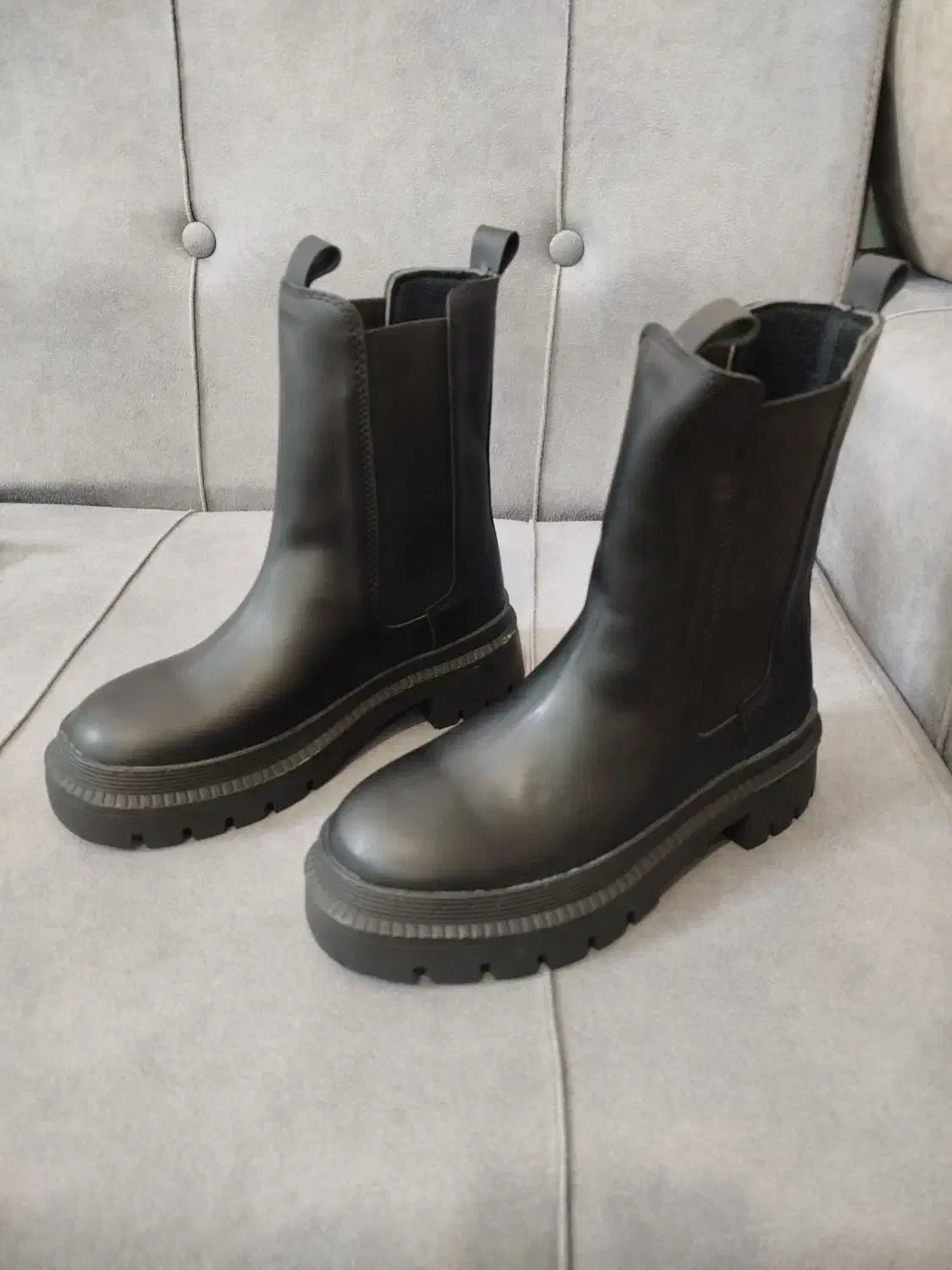 بوت|کیف، کفش، کمربند|زاهدان, |دیوار