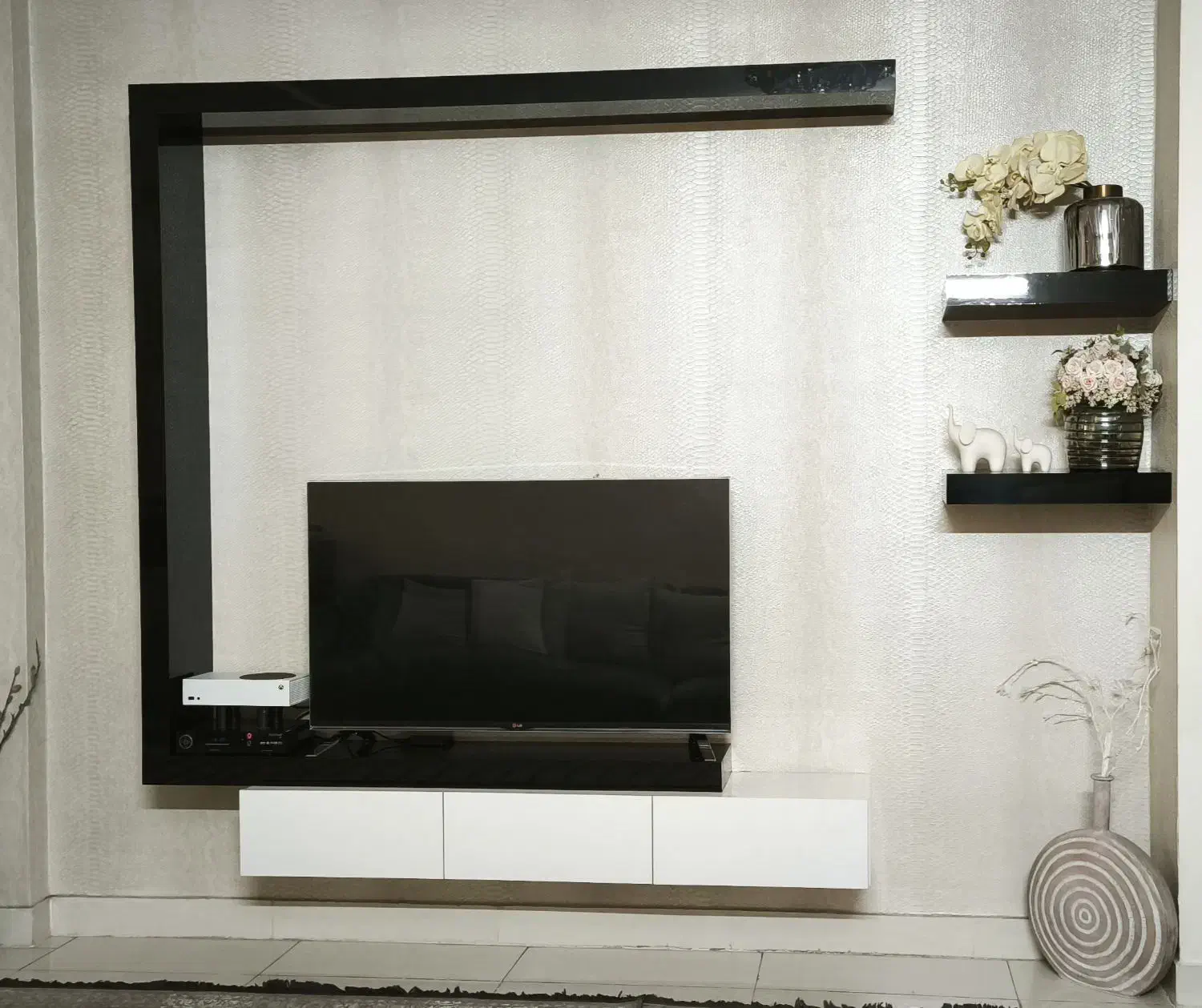 میز تلوزیون و شلف|میز تلویزیون|تهران, جوادیه تهرانپارس|دیوار